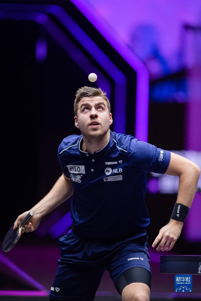 解散背后的 解散背后的