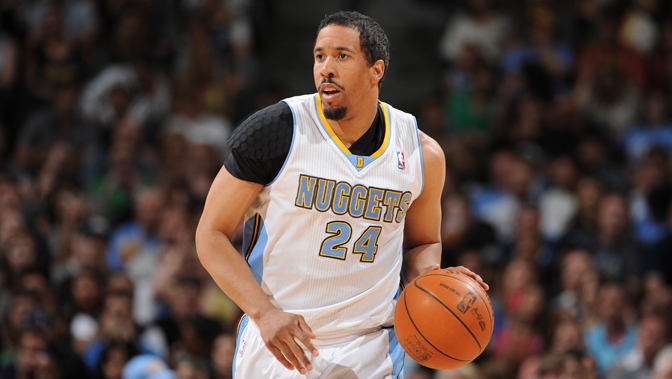 独行侠官方：浓眉伤势无需手术 恢复时间预计六周左右